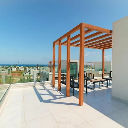 Willa Sunrise By The Bay Paralimni